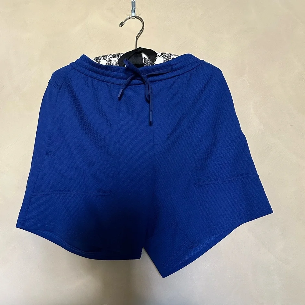 Lululemon Athletica Blue Men's Running Shorts size M